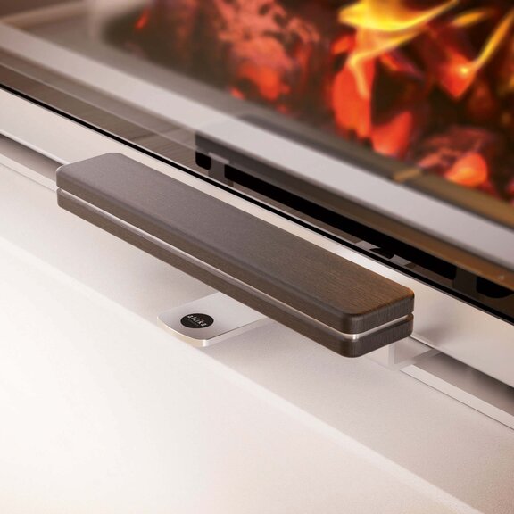 Eichenholz Türgriff dunkel gebeizt von VISIO Holz mit hochwertigem Rahmen aus Edelstahl