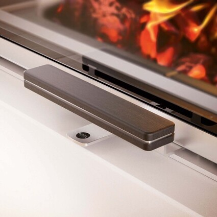 Eichenholz Türgriff dunkel gebeizt von VISIO Holz mit hochwertigem Rahmen aus Edelstahl