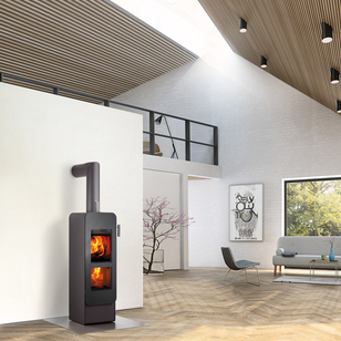 Holz-Kaminofen bionic fire EVO in der Farbe Schwarz mit Stahltüre im modernen Loft