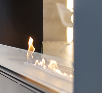 Flamme des Bioethanolbrenners Austin Schwarz