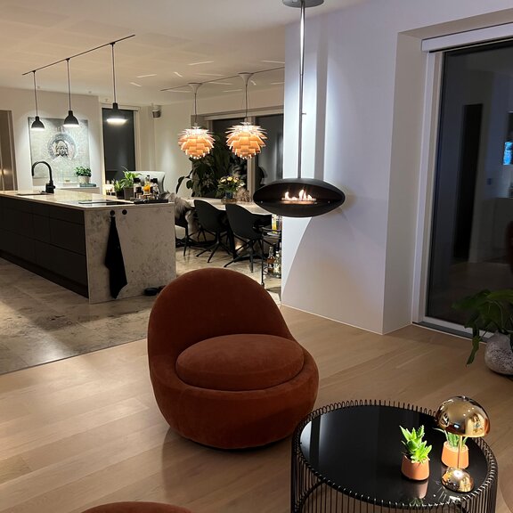 Bioethanol Feuerstelle Espoo Ceiling im Esszimmer