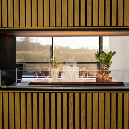 Elektrofeuer Panel Wall Raumteiler hoch in Holzverkleidung seitlich