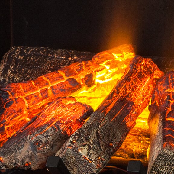 Elektrofeuer Silverton mit von innen beleuchtetem Holzaufsatz und Glut