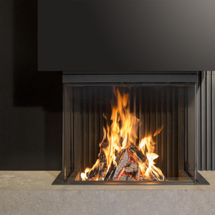 Design Rückwand vom dreiseitigen Kalfire Holz-Kamin W66/48S Feuerraum